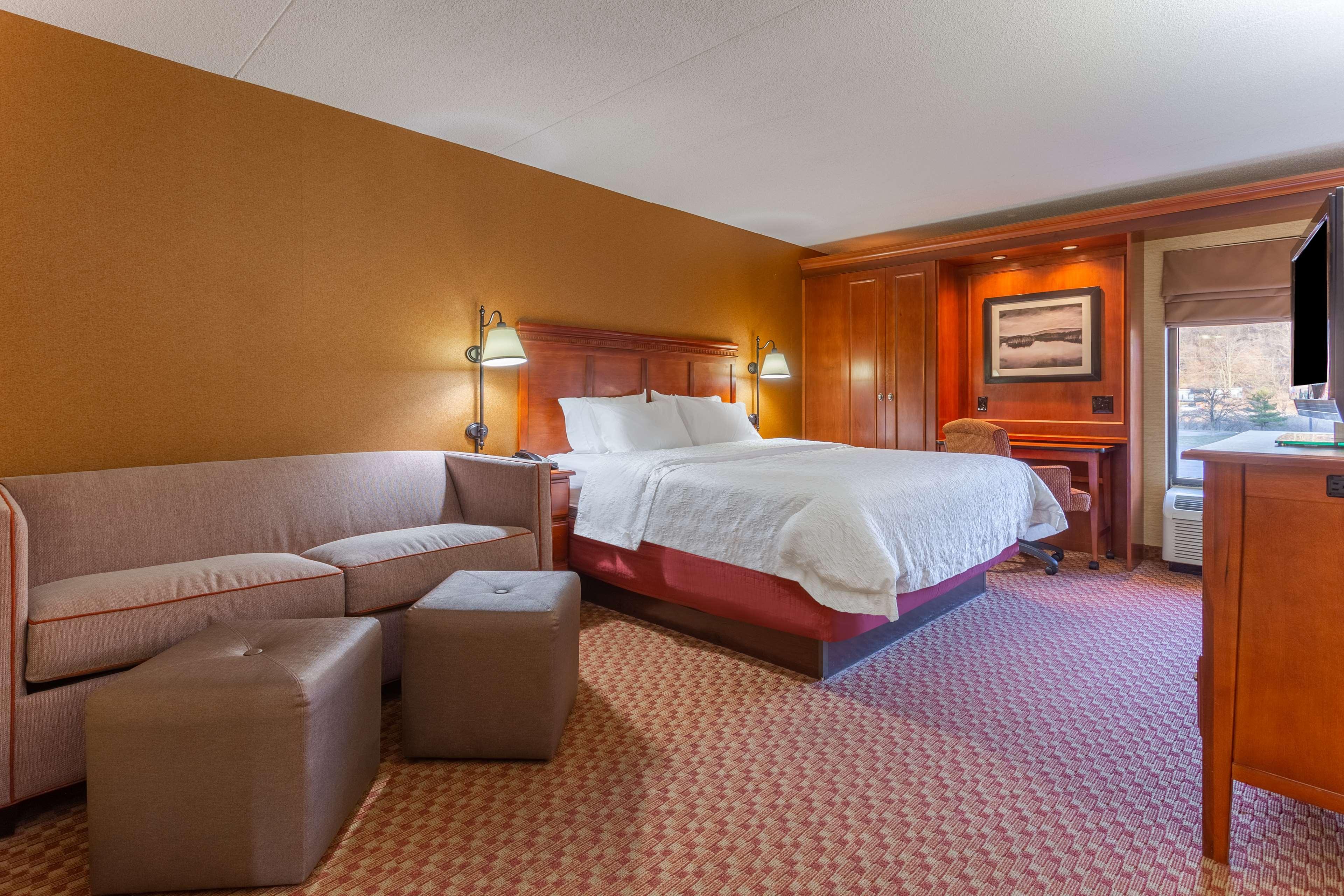 Hampton Inn East Peoria Bagian luar foto