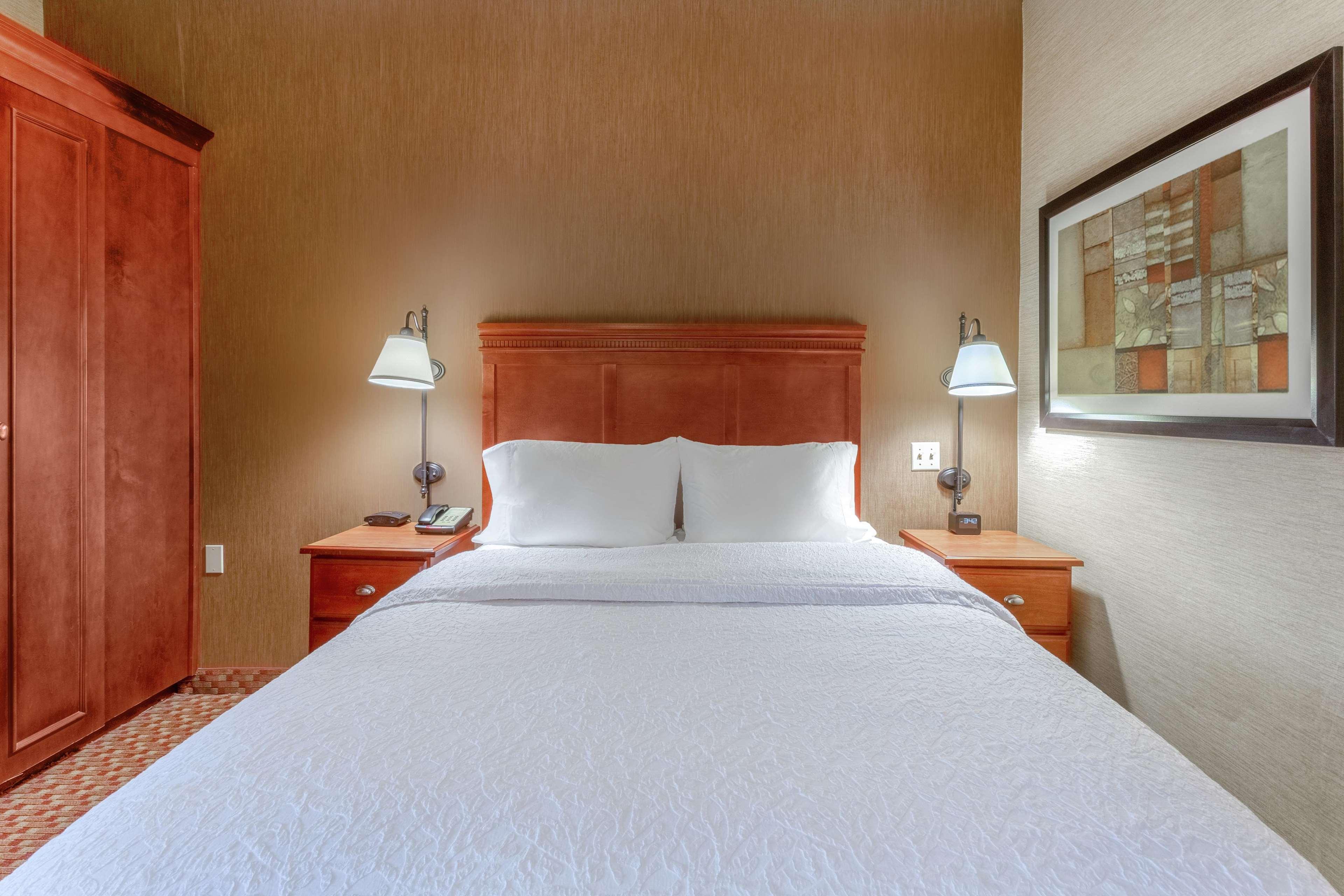 Hampton Inn East Peoria Bagian luar foto