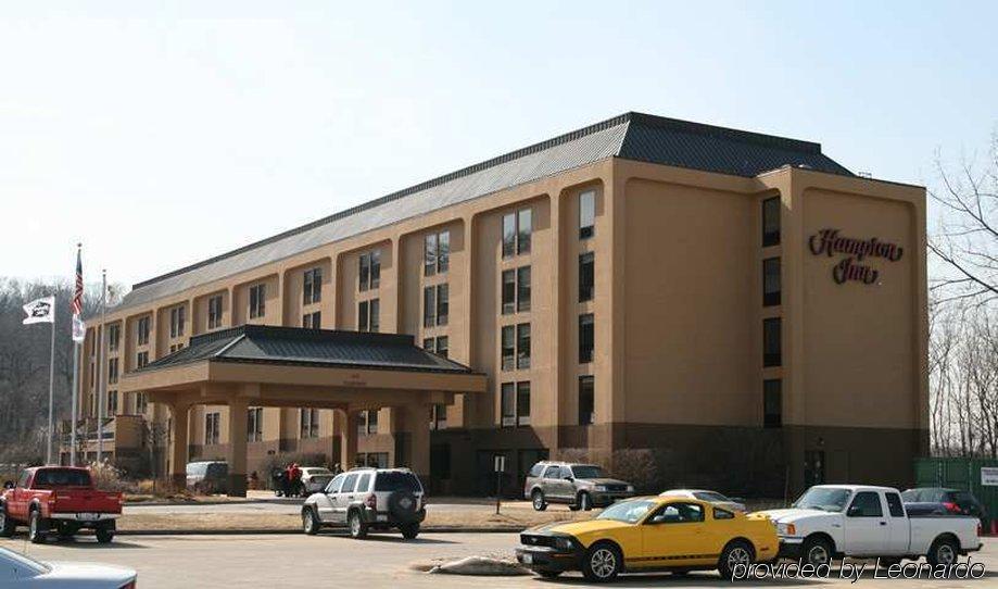 Hampton Inn East Peoria Bagian luar foto