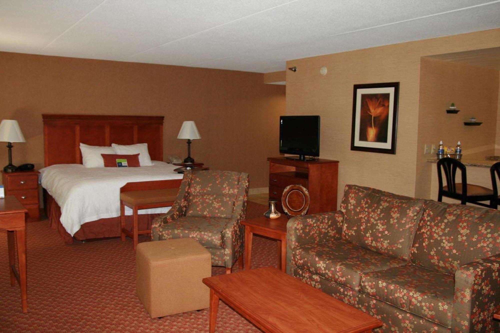 Hampton Inn East Peoria Bagian luar foto