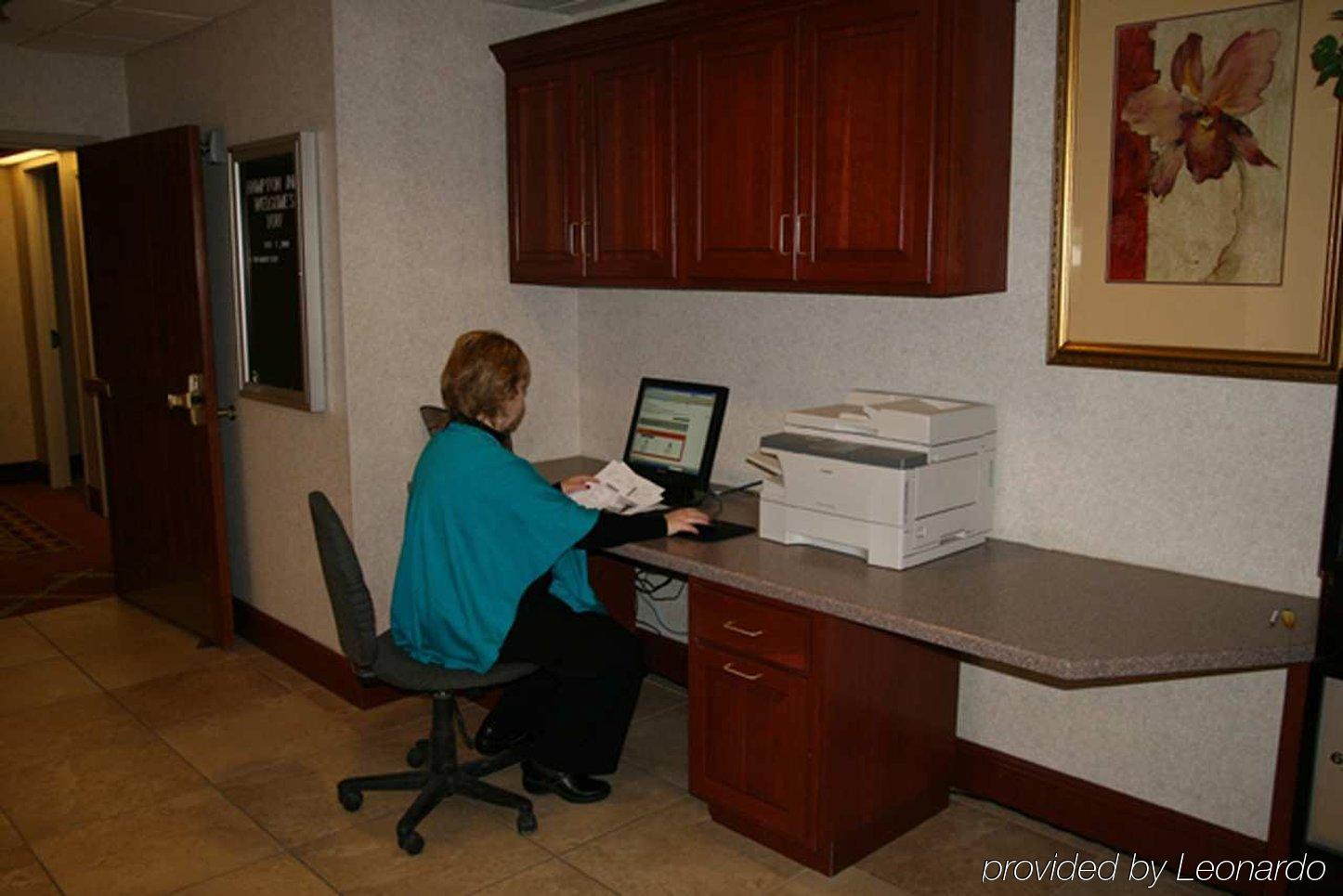 Hampton Inn East Peoria Bagian luar foto